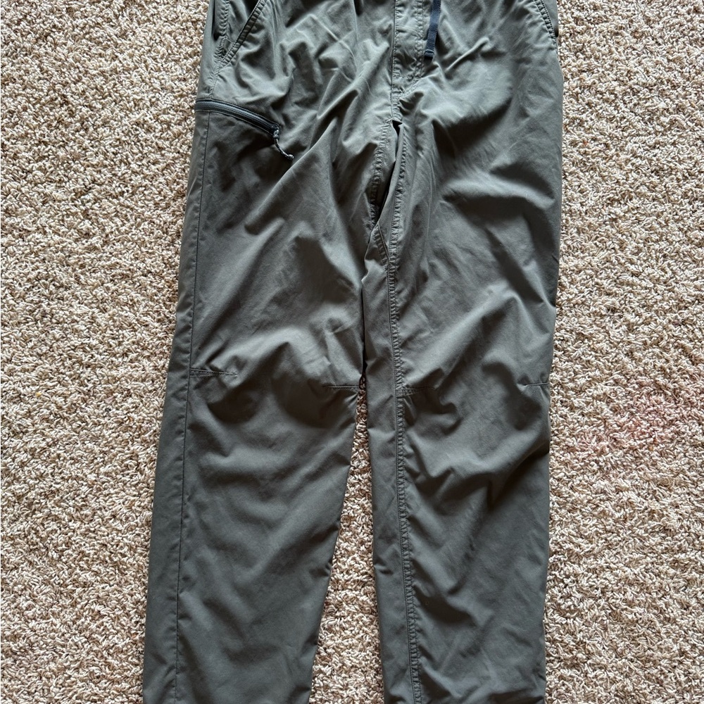 REI Gray Cargo Pants Lightweight Outdoor Essential